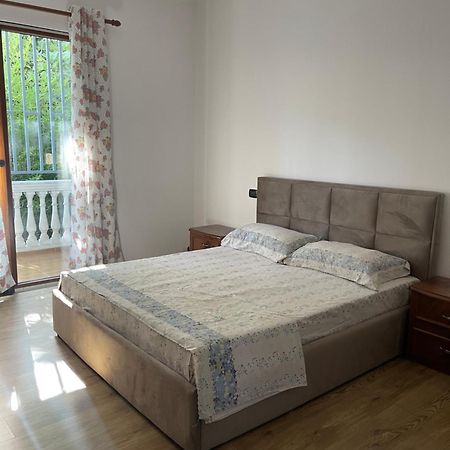 Ajla'S Home Vorë 外观 照片